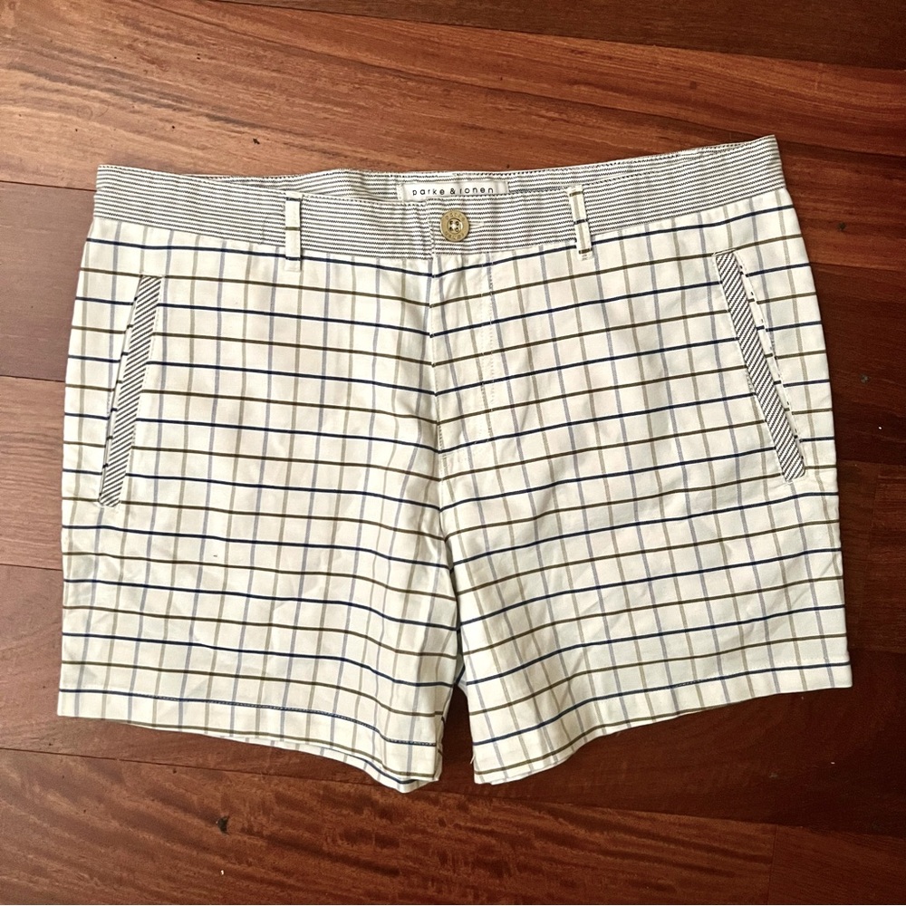 Parke & Ronen White Shorts with Navy Windowpane